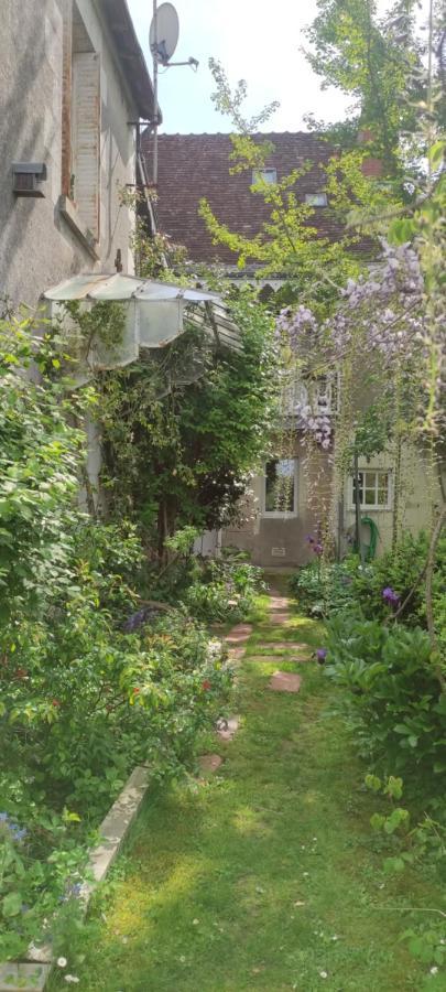 Villa A L'Ancien Pigeonnier Loches Buitenkant foto