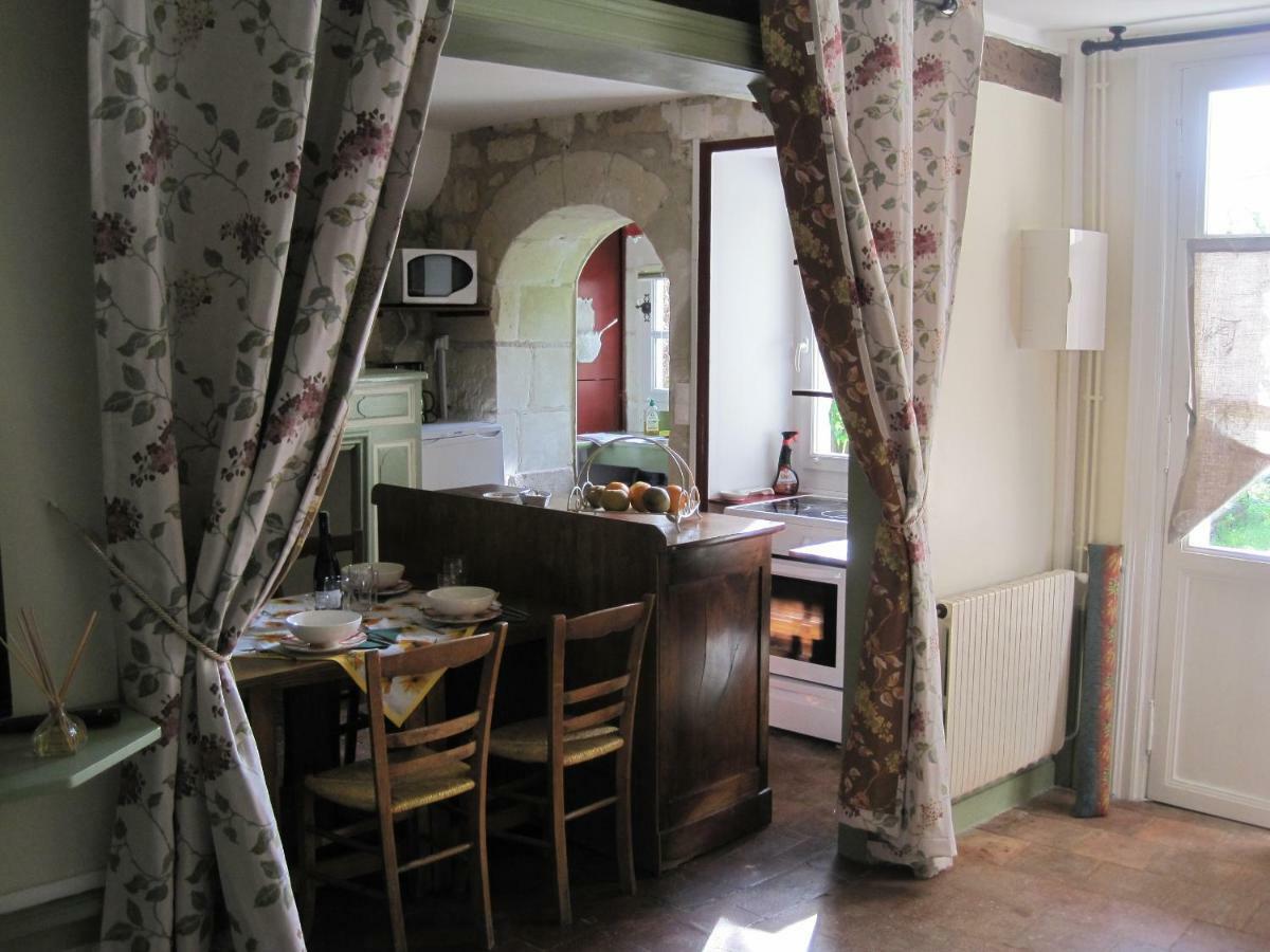 Villa A L'Ancien Pigeonnier Loches Buitenkant foto